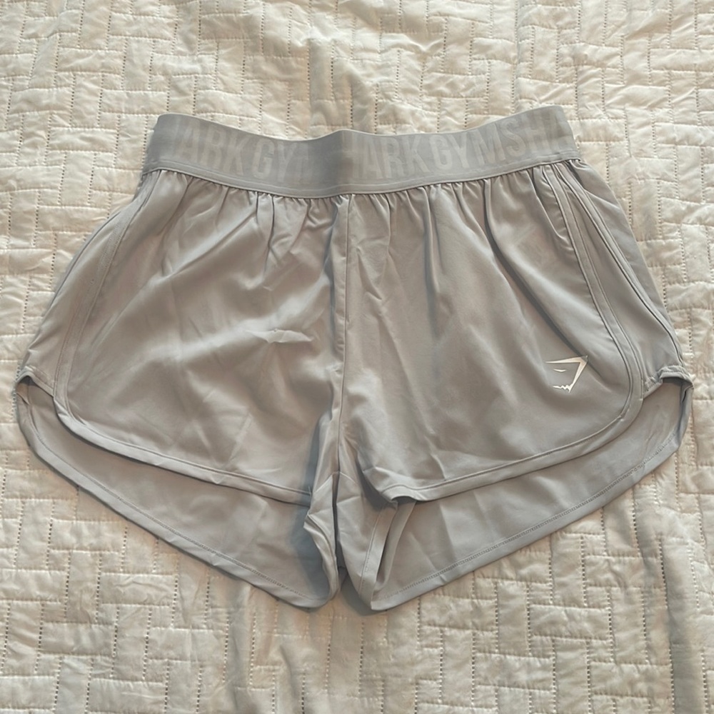 Gymshark TRAINING LOOSE FIT SHORTS